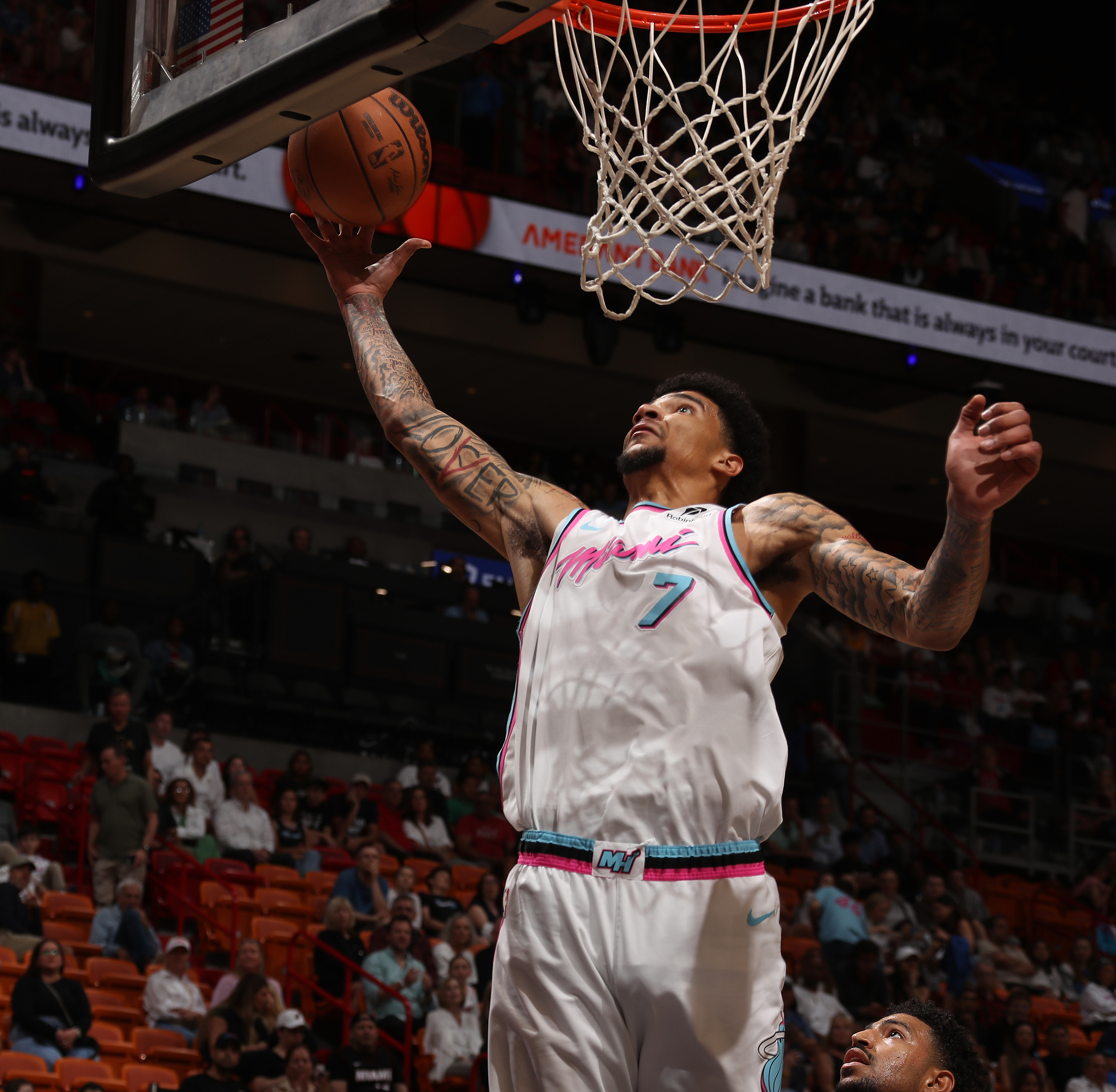 云开体育-韦尔谈被卷入杜兰特交易感受：我感觉热火是想要我的，这让我更想证明自己